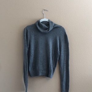 Perfect light weight turtle neck!!!